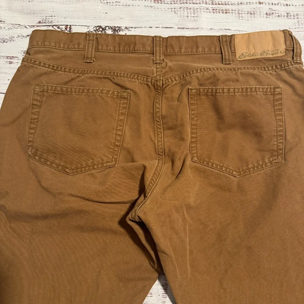 Eddie Bauer Straight Fit Khaki Pants 100% Cotton Men's Size 40x30‎ (Fits 39x27)